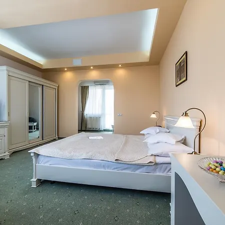 Hotel Opal